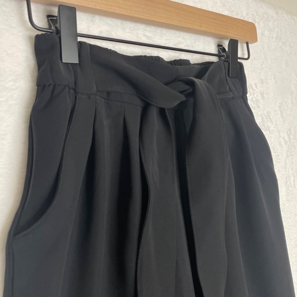 Lululemon Noir Crop Wide Leg Crop Pant Black Sz 2 Tie Waist Belt - Picture 2 of 9